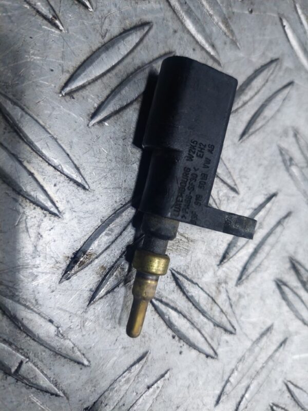 Senzor temperatura apa Volkswagen Skoda Audi Seat 2.0 Tdi cod 03F919301B