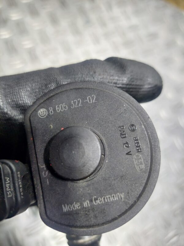 20250407_184940 Pompa apa recirculare auxiliara BMW Mini Cooper 2.0 benzina cod 8605322 8605322-02