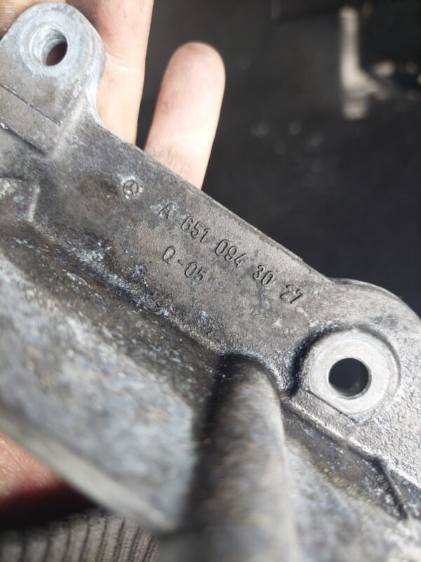 Suport racitor EGR Mercedes Benz CLA A-Class GLA B-Class cod A6510943027