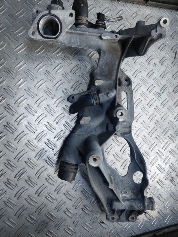 Suport accesorii Mercedes Benz CLA A-Class GLA B-Class cod A6512011709