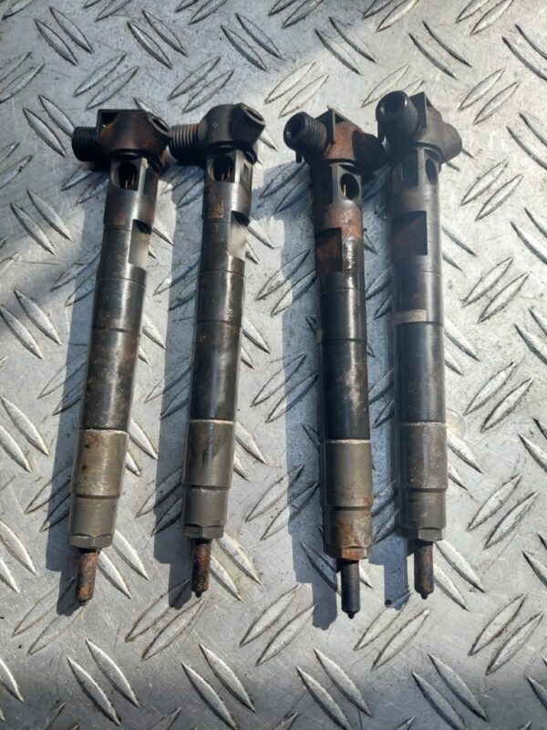 Injector Mercedes Benz CLA A-Class GLA B-Class cod A6510702387