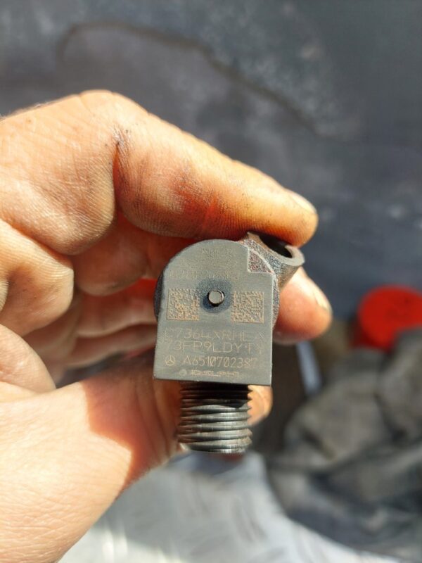 Injector Mercedes Benz CLA A-Class GLA B-Class cod A6510702387
