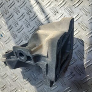 Suport motor stanga dreapta Mercedes C-Class W204 3.0 CDI cod A6422233004