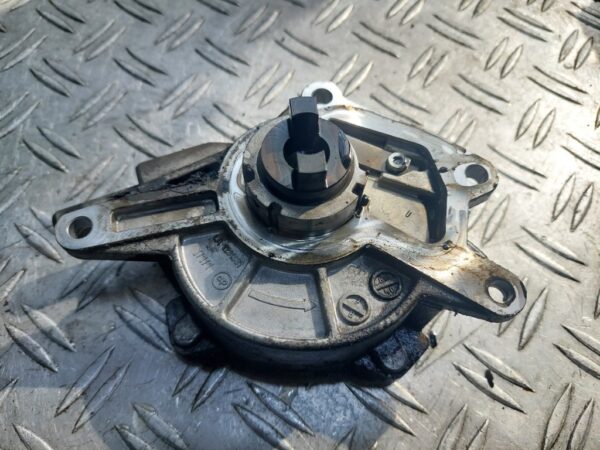 Pompa vacuum Mercedes C-Class W204 3.0 CDI cod A6422300065