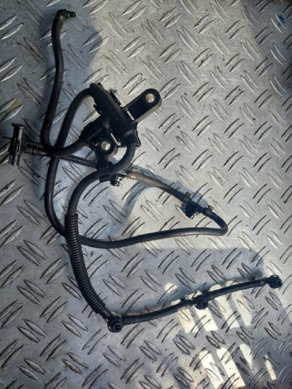 Rampa retur injectoare completa Mercedes C-Class W204 3.0 CDI cod A6420780341