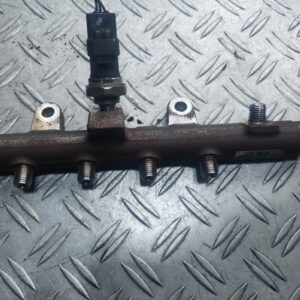 Rampa injectie Dacia Renault 1.5 Dci motorizare 8200704212 8200704217 Rampa injectie Dacia Renault 1.5 Dci motorizare 8200704212 8200704217