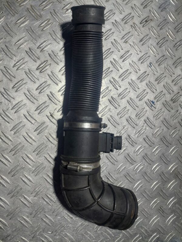 Debitmetru aer 1.9 d Fiat Suzuki Opel cu tubulatura cod 0281002618 55350048