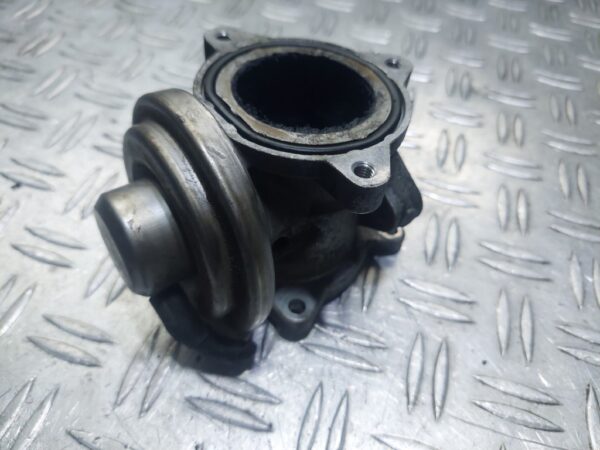 Supapa Valva EGR Skoda Volkswagen Seat 1.4 TDI BNM cod 045131501F