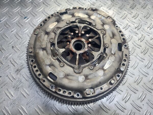 Kit ambreiaj complet Volkswagen Audi Skoda 2.0 FSI cod motor BVY 110 KW