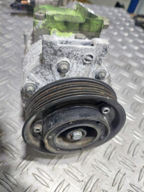 Compresor AC Volkswagen Audi Skoda 2.0 FSI BVY cod 1K0820859D