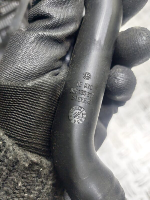 Furtun teava epurator Volkswagen Audi Skoda 2.0 FSI BVY cod 06F103217