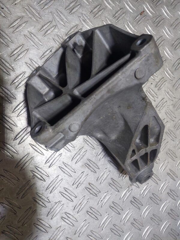Suport motor Mercedes Sprinter 2.2CDI euro 5 cod motor 651956 cod A6512231704