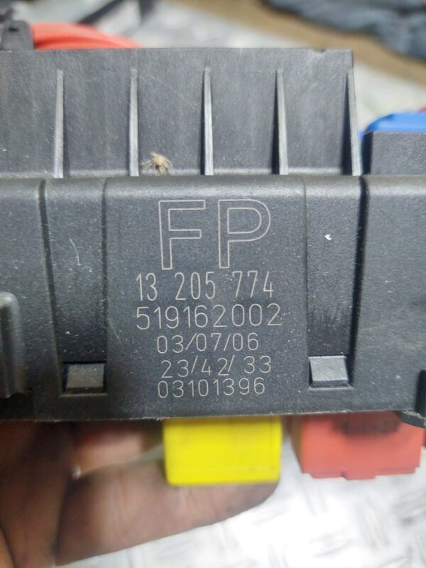 Panou sigurante Opel Vectra C cod 13205774 519162002