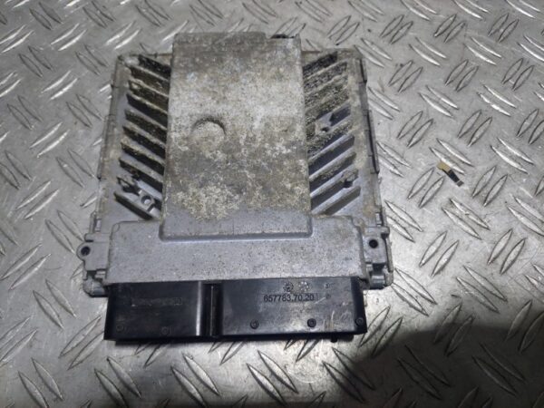 Ecu calculator motor Volkswagen Passat B6 1.9 TDI cod 03G906018CD