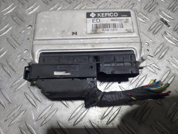 Calculator motor ECU KIA CEED 1.6 Diesel cod 95440-23275 Kefico