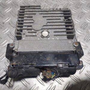 Calculator motor ECU Skoda Rapid Fabia 2011 cod 03L906023LL 1.6 TDI