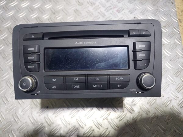Radio CD Audi A3 cod 8P0035186S blaupunkt