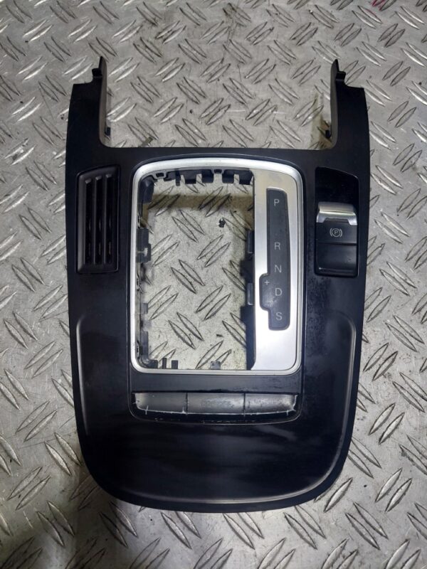 Consola centrala cu buton frana mana cod 8K0864261 Audi A5 8T