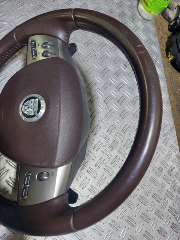 Volan piele cu padele comenzi si airbag in 3 spite Jaguar XF an 2011