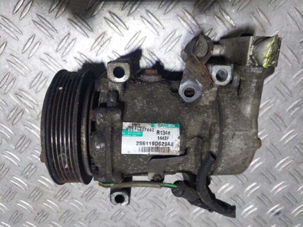 Compresor clima AC Ford Fiesta 6 1.4 tdci cod 09027201460 2S6119D629AE