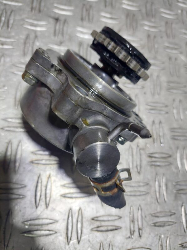 Pompa vacuum Mazda CX-7 Mazda 6 cod motor R2AA cod R2AA18G00