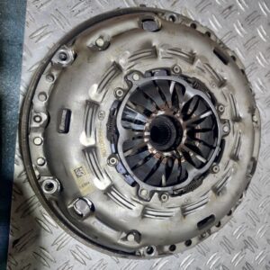 Volanta cu Kit ambreiaj Mazda CX-7 Mazda 6 cod motor R2AA cod R2A1-16610-B