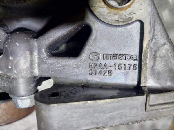 20250514_155053 Suport accesorii cu pompa apa Mazda CX-7 Mazda 6 cod motor R2AA cod R2AA-15176