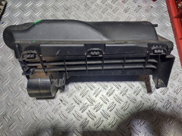 Caracasa filtru aer Peugeot Citroen 1.6 THP motor 5G01 cod 9804412280 Caracasa filtru aer Peugeot Citroen 1.6 THP motor 5G01 cod 9804412280