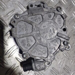 Pompa vacuum Volkswagen Golf 6 1.6 tdi cod 03L145100G