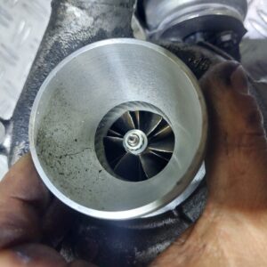 Turbina turbosuflanta 2.0 dci M9R cod 8200347344 GTA1749V Nissan Primastar compatibila cu Renault Laguna ESPACE KOLEOS