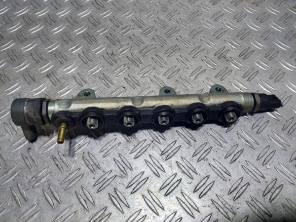 Rampa injectoare Opel Vivaro 2.0 CDTi cod 0445214062 H82426550