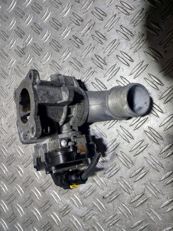 Clapeta acceleratie Opel Vectra C Zafira B Astra H cod 55199974
