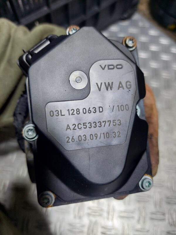 Clapeta acceleratie 2.0 TDI Volkswagen Seat Skoda Audi cod 03L128063D