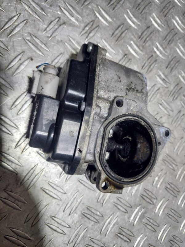 EGR AUDI A4 B8 Volkswagen Passat 2.0TDI cod 03L131501E