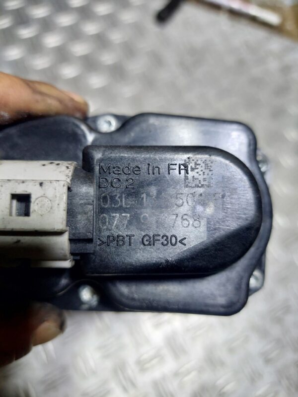 EGR AUDI A4 B8 Volkswagen Passat 2.0TDI cod  03L131501E