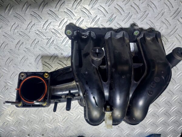 Galerie admisie Suzuki Celerio 1.0 benzina cod motor K10B
