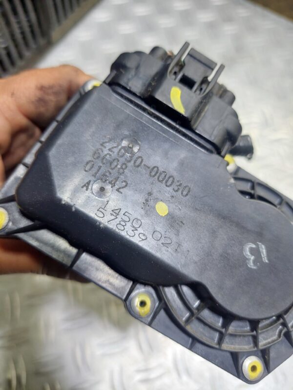 Clapeta acceleratie Peugeot 1.0 VVT-i motor CFB 1KRB52 cod 22030-0Q030