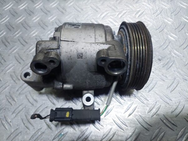 Compresor Ac Peugeot 1.0 VVT-i motor CFB 1KRB52 cod  88310-YV010-D 