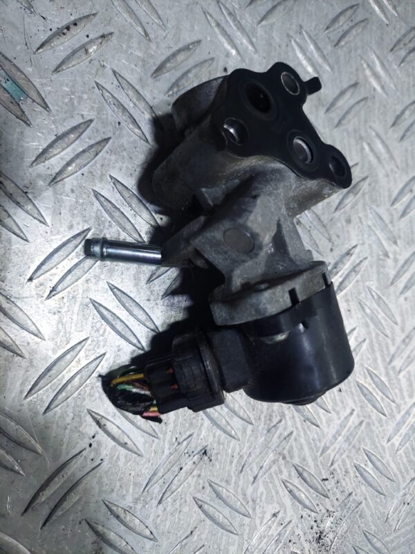 Valva supapa EGR Peugeot 1.0 VVT-i motor CFB 1KRB52 cod 13BN0