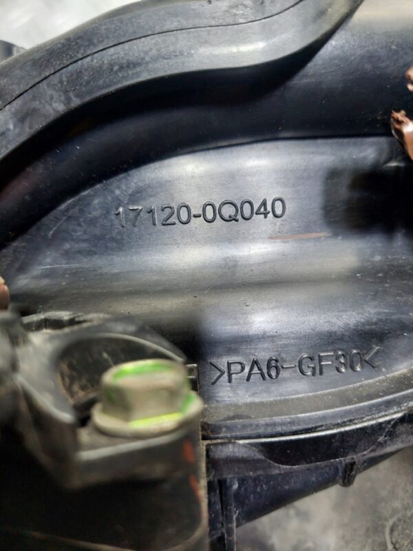 Galerie admisie Peugeot 1.0 VVT-i motor CFB 1KRB52 cod 17120-0Q040