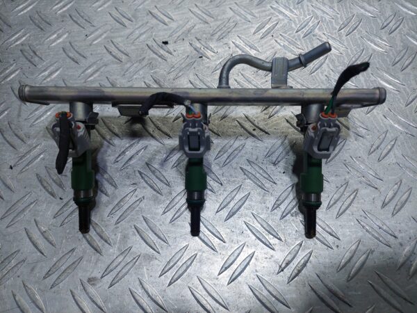 Rampa injectie completa Dacia Duster Logan 1.0 TCE an 2020 cod 166008494R