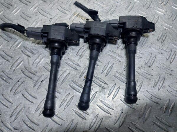Set 3 bobine inductie Dacia Duster Logan 1.0 TCE an 2020 cod 224332734R