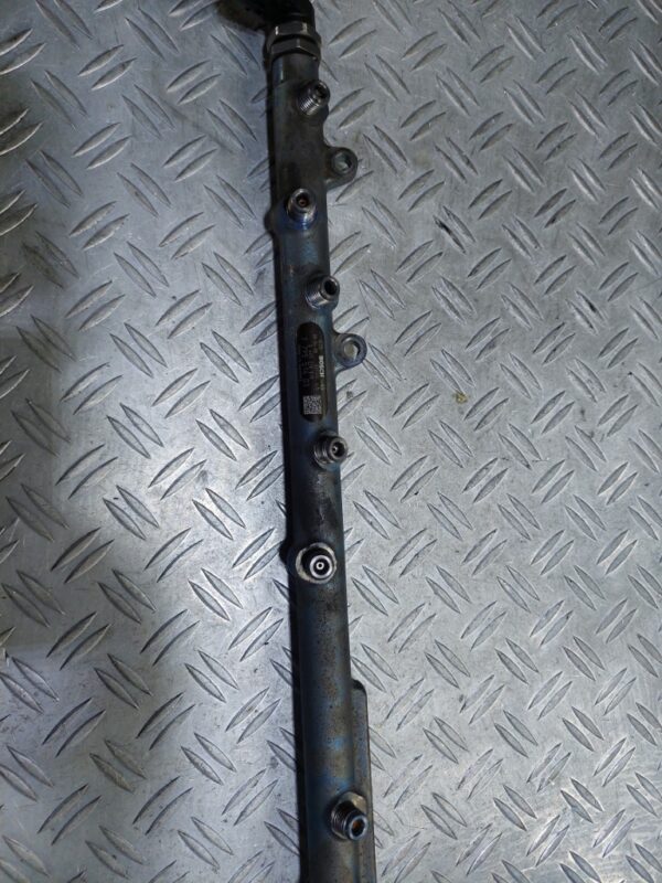 Rampa injectoare BMW E65 3.0D cod M57 306D3 cod  0445216015 779551403