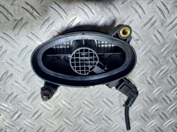Debitmetru aer BMW E65 3.0D cod M57 306D3 cod 77887440 0928400504