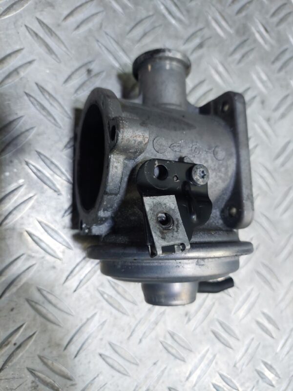 Supapa EGR  BMW E65 3.0D cod M57 306D3 cod 70045000