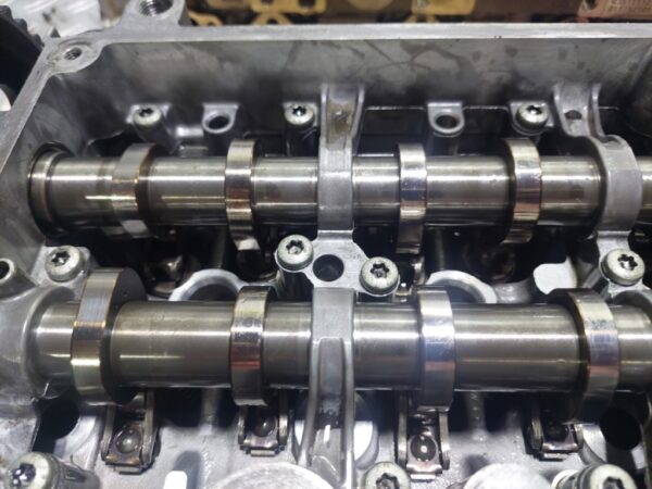 Semichiulasa cu axe came Volkswagen 1.6 TDI cod 04L103292F 04L103308C