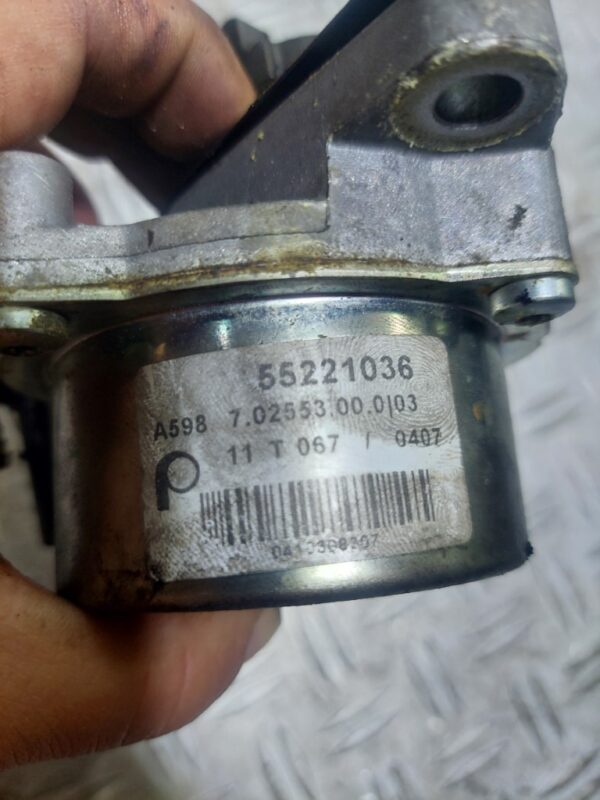 Pompa vacuum Opel Astra J 1.3 cdti cod mot. A13DTC cod 55221036