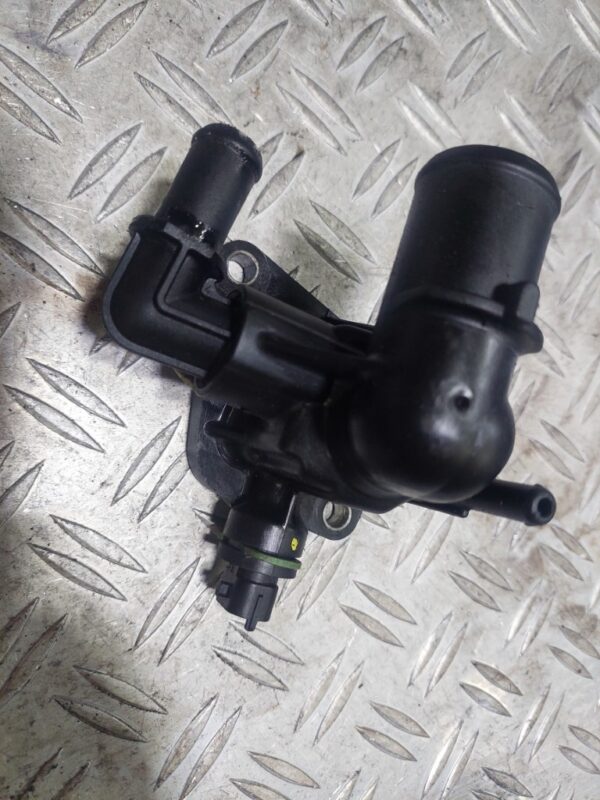 Corp termostat Opel Astra J 1.3 cdti cod mot. A13DTC cod 55206391