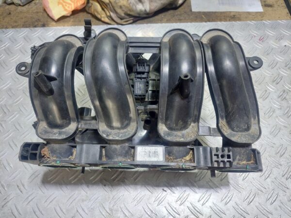 Galerie admisie Ford KA+1.2 VCT cod motor YSKD cod 8A6G-9424-DA Galerie admisie Ford KA+1.2 VCT cod motor YSKD cod 8A6G-9424-DA