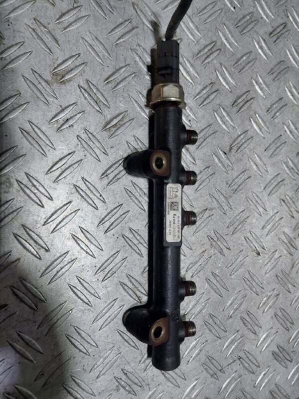 Rampa injectoare FORD S-Max Mk1 (WA6) 1.6 TDCi T3JB cod 9685297580